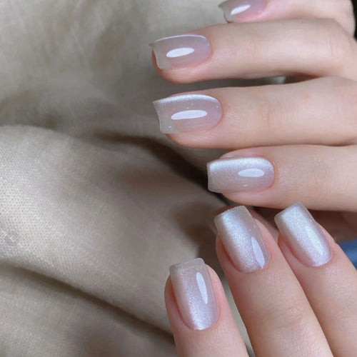 Elegant Short Press-On Nails Bowlift