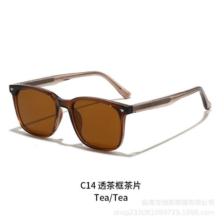 Women's robust sunglasses in modern retro design Bowlift
