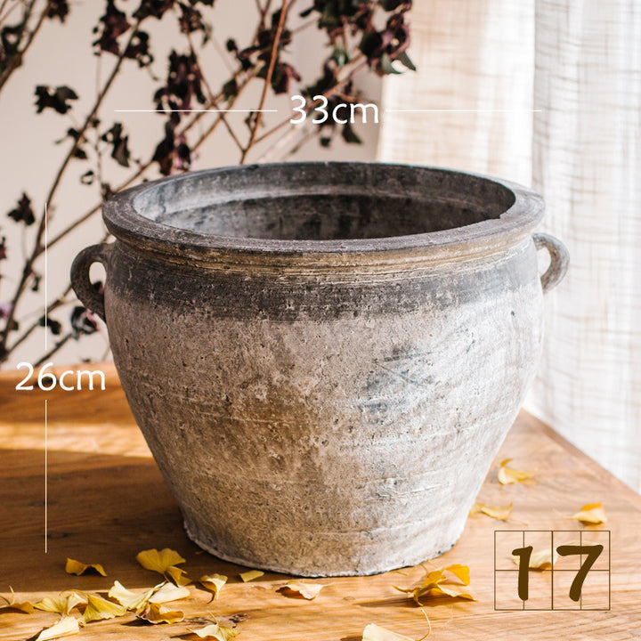 Rustic ceramic pot with handmade design Bowlift