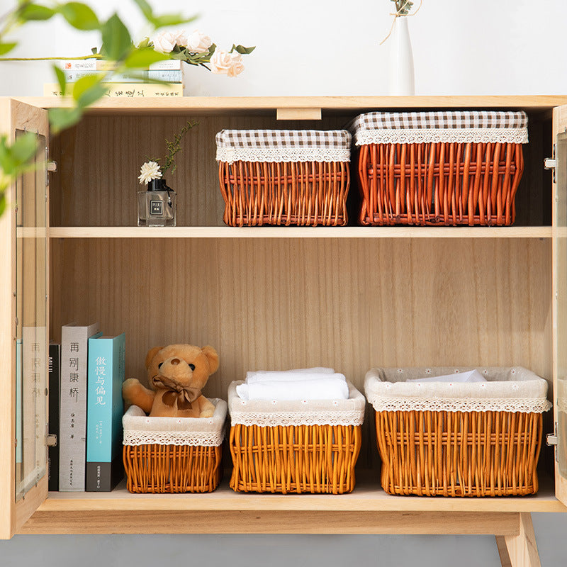 Women's decorative storage basket with charming inner lining Bowlift