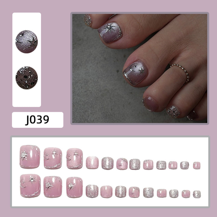 Nail art set with silver star and glitter accents Bowlift