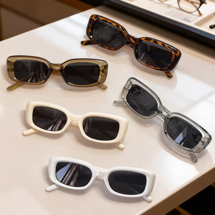 Vintage-Inspired Oversized Sunglasses Bowlift