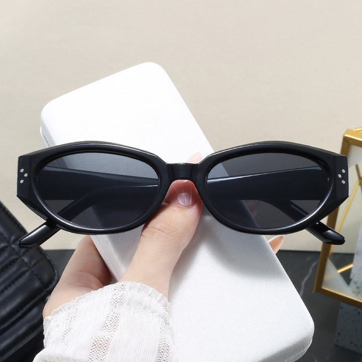 Ladies' trendy sunglasses with animal print and stylish frame Bowlift