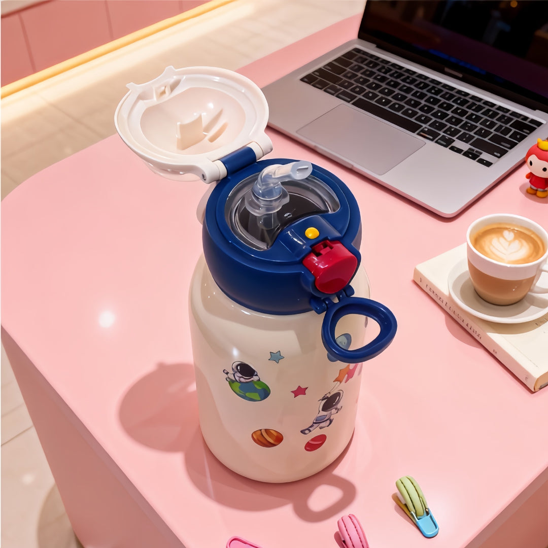 Women's water bottle with unique astronaut design Bowlift
