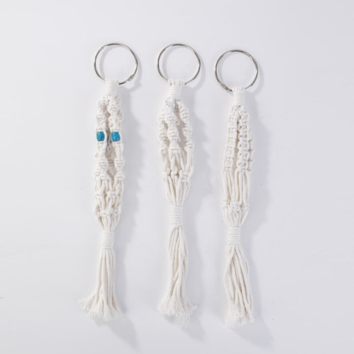 Key jewelry with macrame design Bowlift