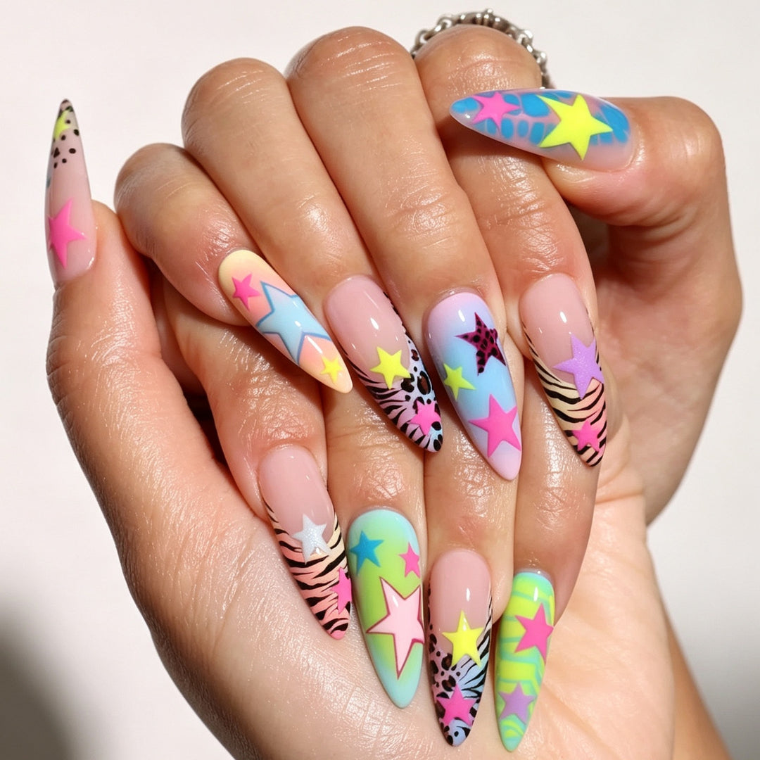Artificial nail set with colorful 3D star designs Bowlift