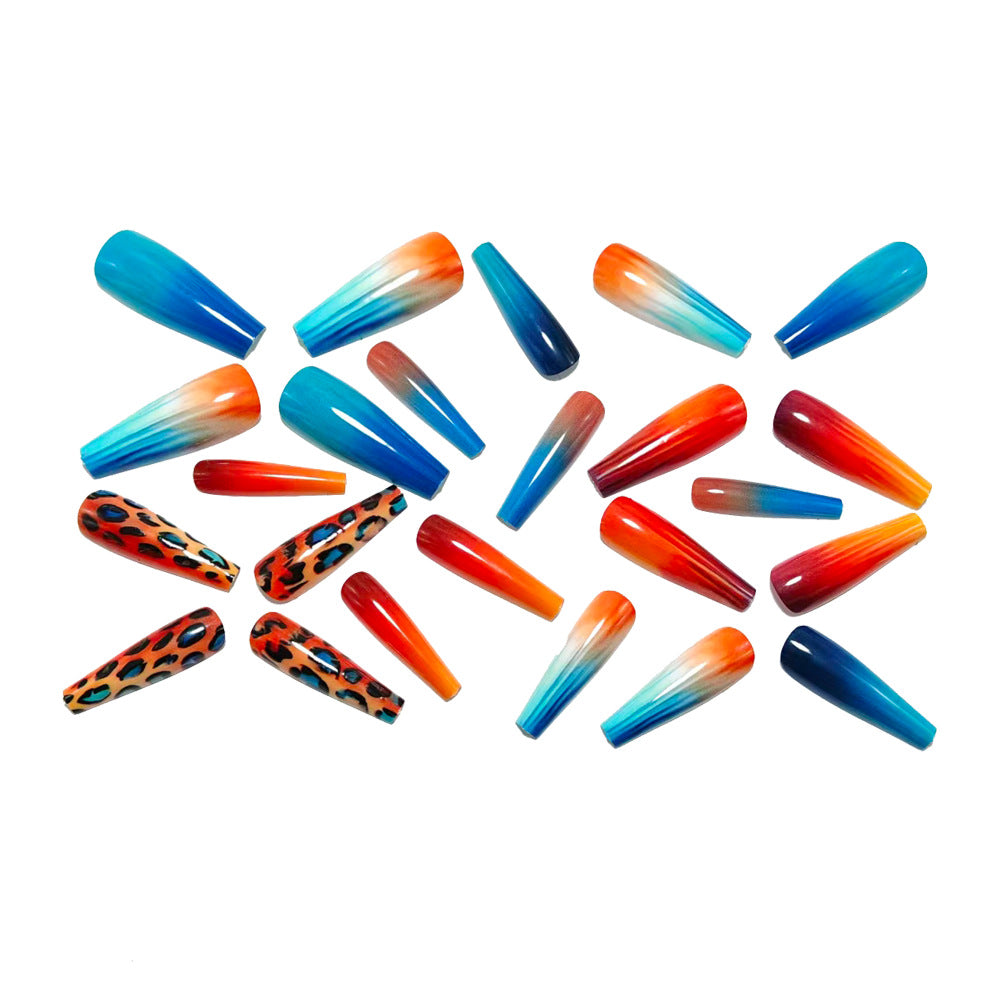 Artificial nails with striking gradient and stylish accents Bowlift