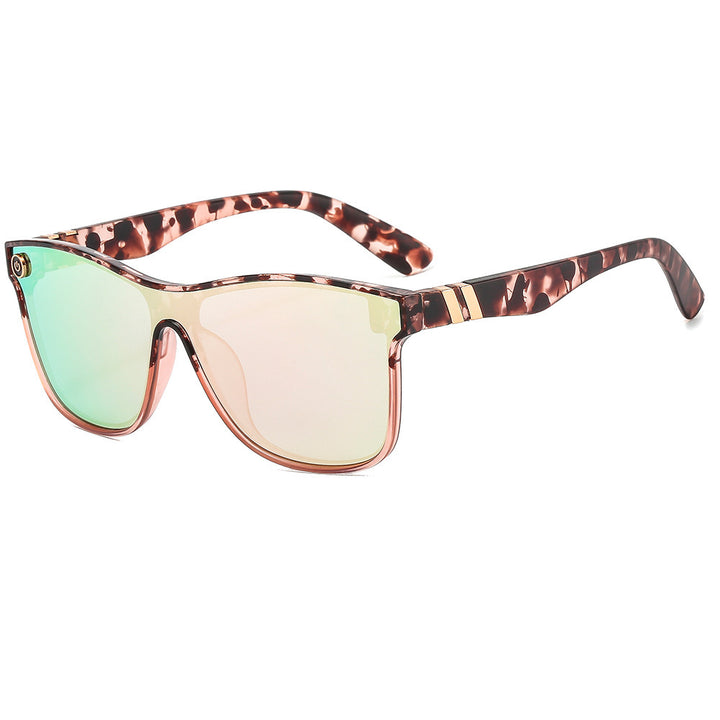 Fashion-Forward Retro-Inspired Sunglasses Bowlift