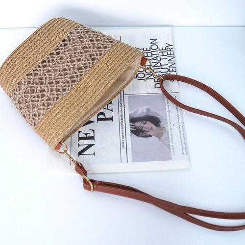 Shoulder bag with refined crochet and leather accents Bowlift