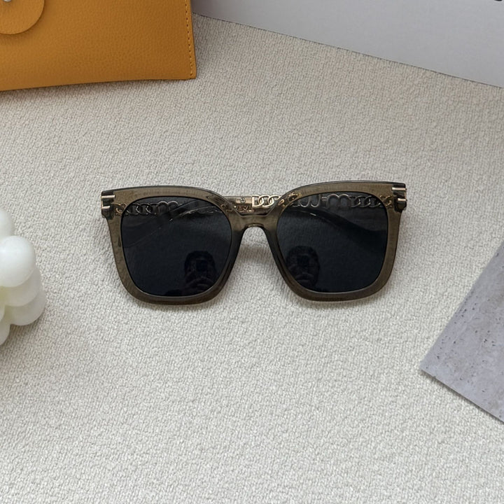 Oversized Retro Frame Sunglasses Bowlift