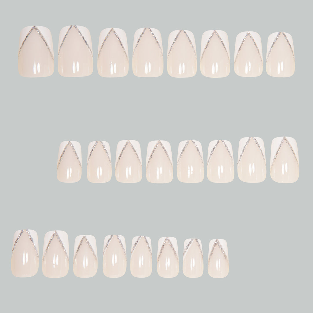 Elegant Press-On Nail Art Tips with Rhinestone Accents Bowlift