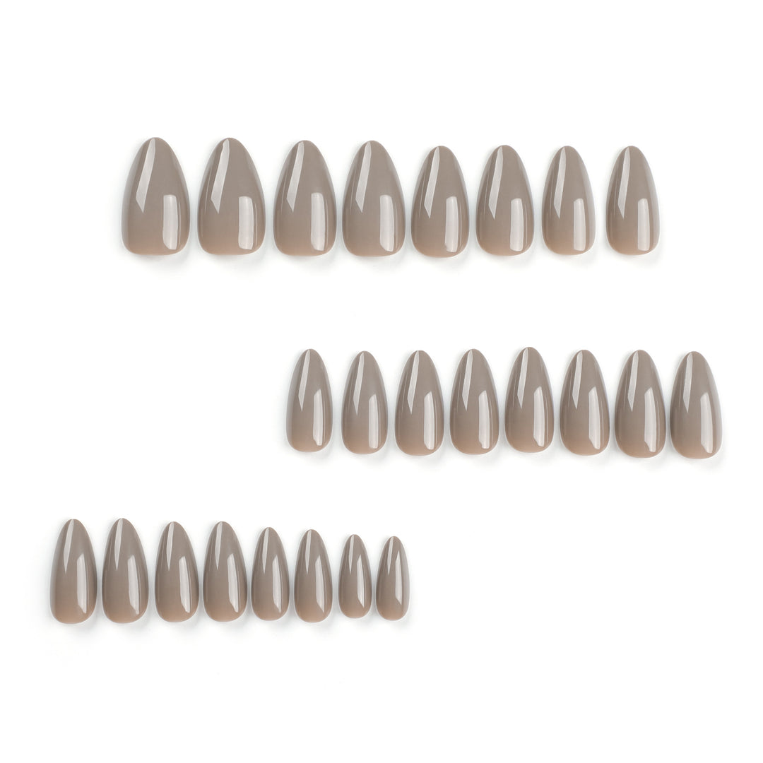 Artistic stiletto nails with elegant high-gloss finish Bowlift