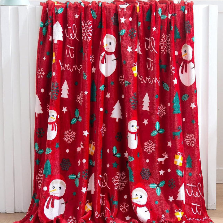 Festive Santa-Themed Plush Fleece Blanket
