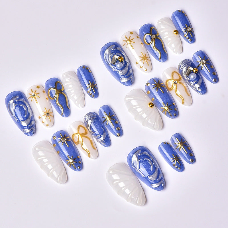 Artfully designed nail set Bowlift