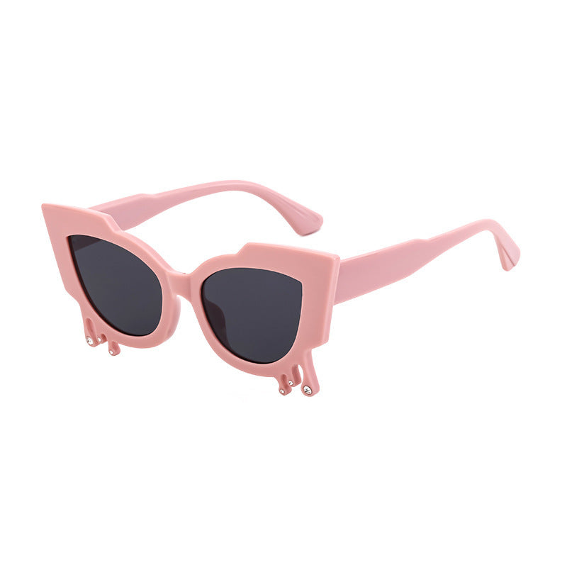 Women Exclusive Cat Eyes Sunglasses with Artistic Details Bowlift