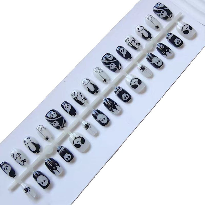 Artificial nails with Halloween motif Bowlift