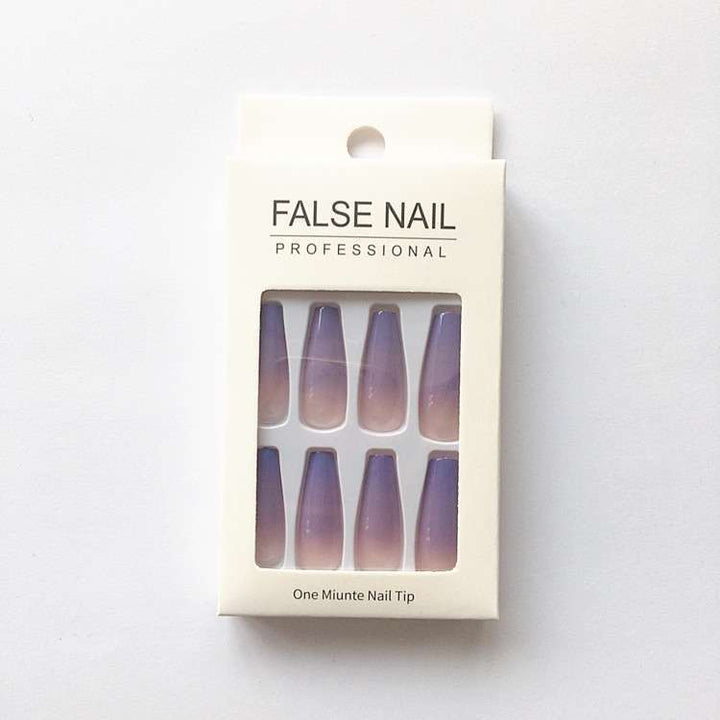 Elegant and creative art nails Bowlift
