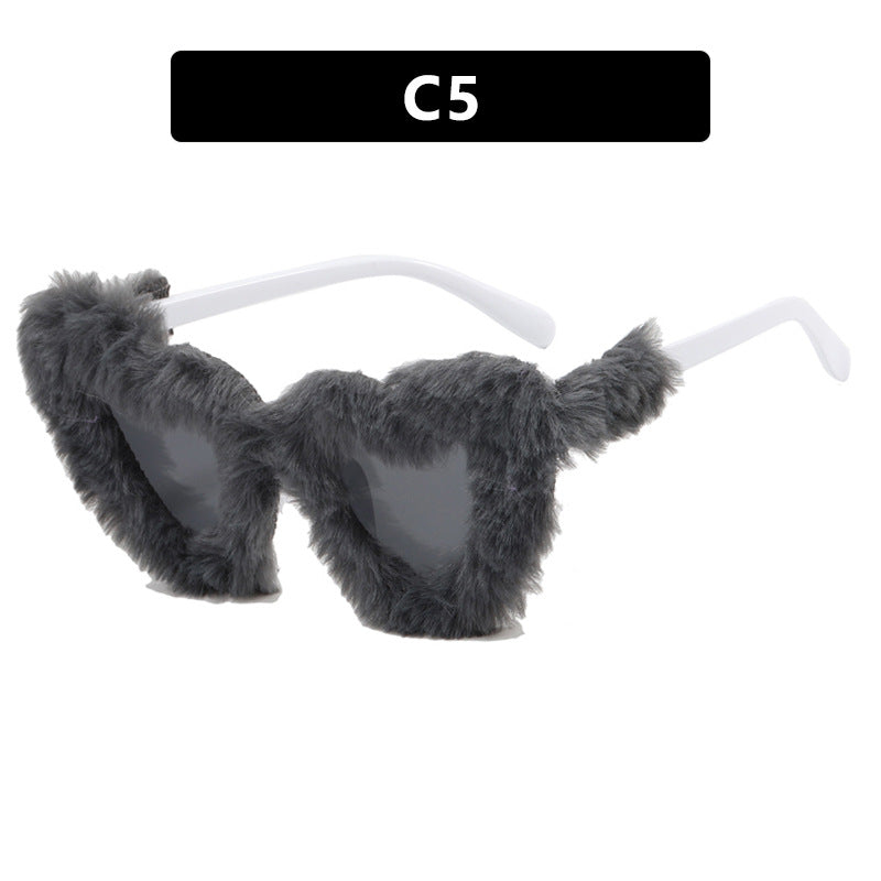 Women Paw Sunglasses with Luxurious Fur Trim Bowlift