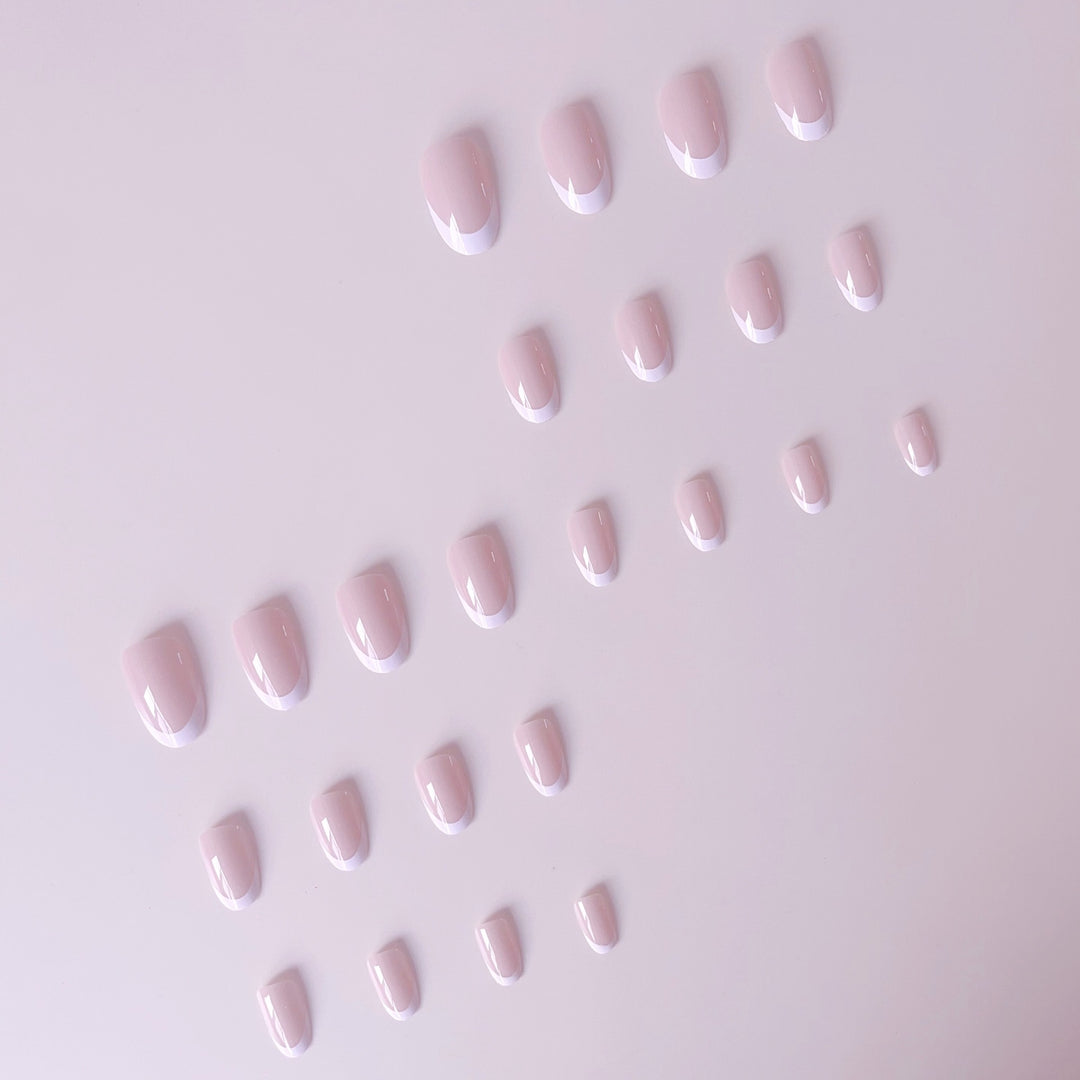Artificial Nail Set in Elegant French-Style Bowlift