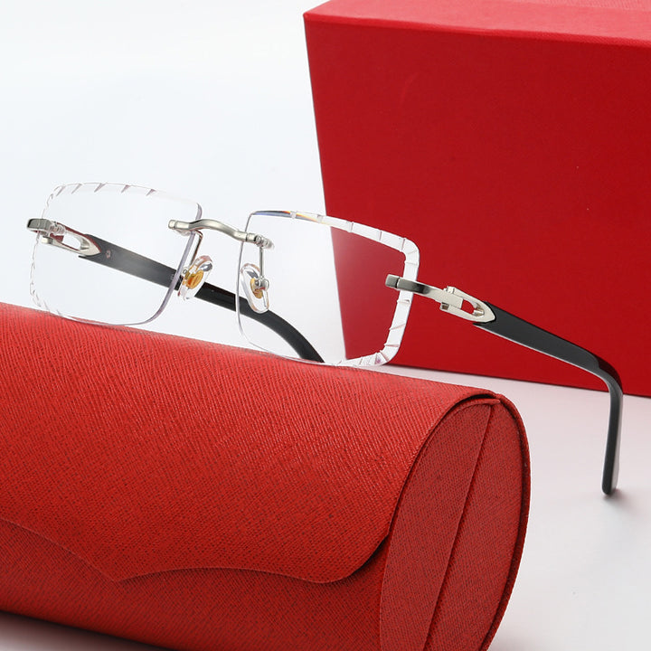 Women's fashionable square sunglasses with golden metal accent and elegant frame Bowlift