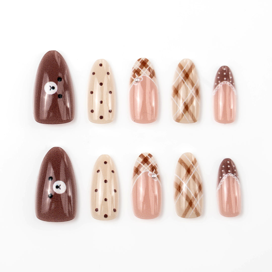Artificial nails with designs Bowlift