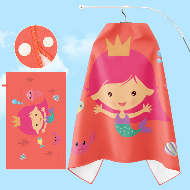 Bathrobe Bowlift with unicorn motif and practical hood