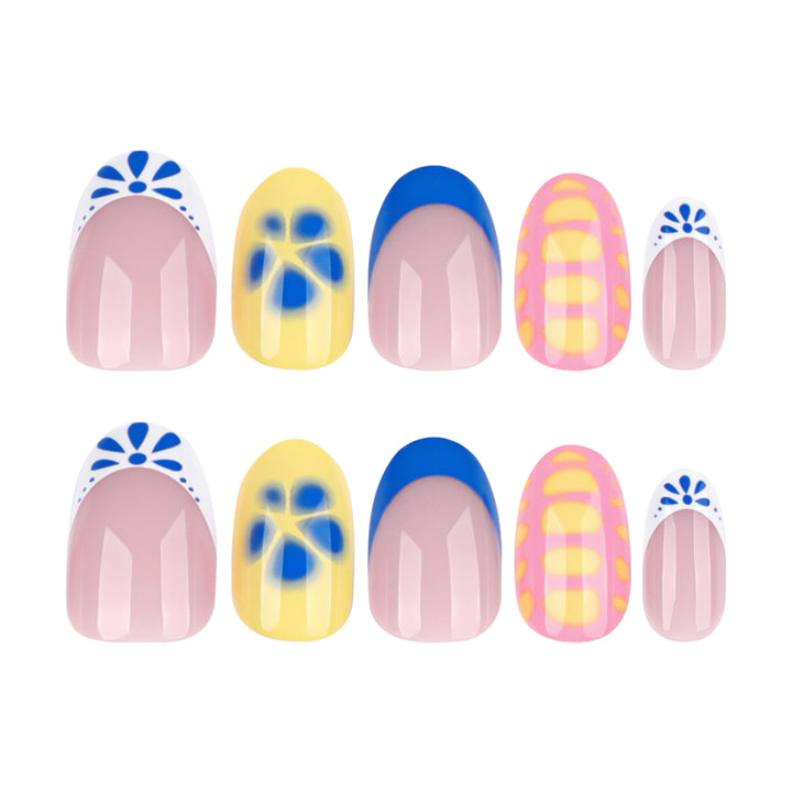 Artificial nail art with colorful summer design Bowlift