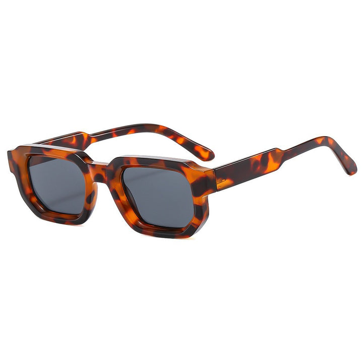 Women Rectangular Sunglasses with Distinctive Design Bowlift