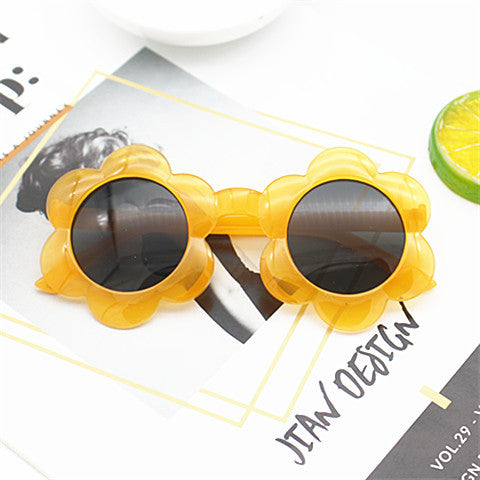 Women's sunglasses in playful floral pattern Bowlift