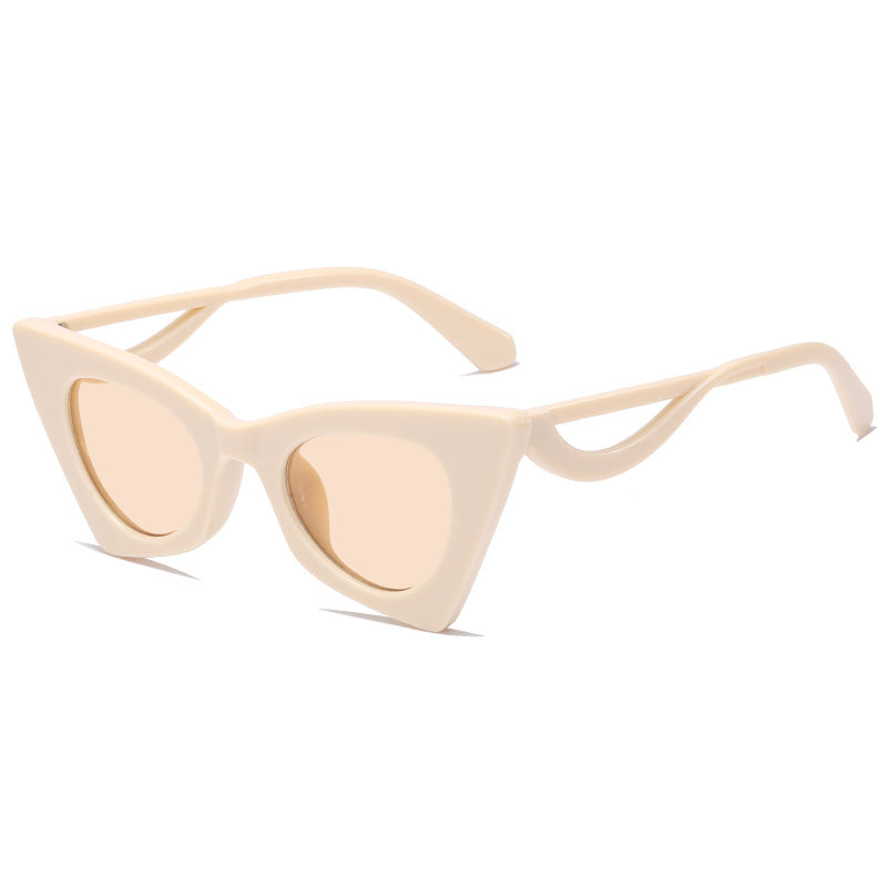 Ladies fashionable cat-eye sunglasses in fashion style Bowlift