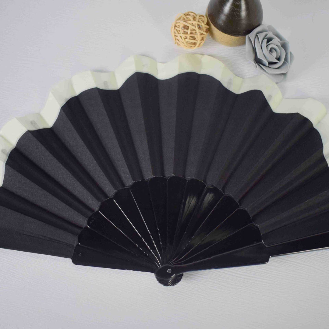 Women's stylish fan made of wood and satin Bowlift