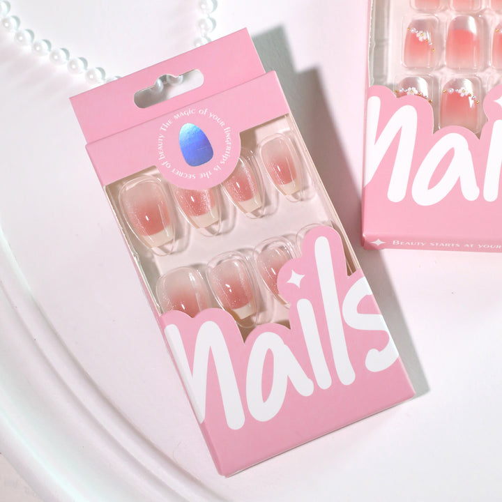 Artificial nails with elegant French tip Bowlift