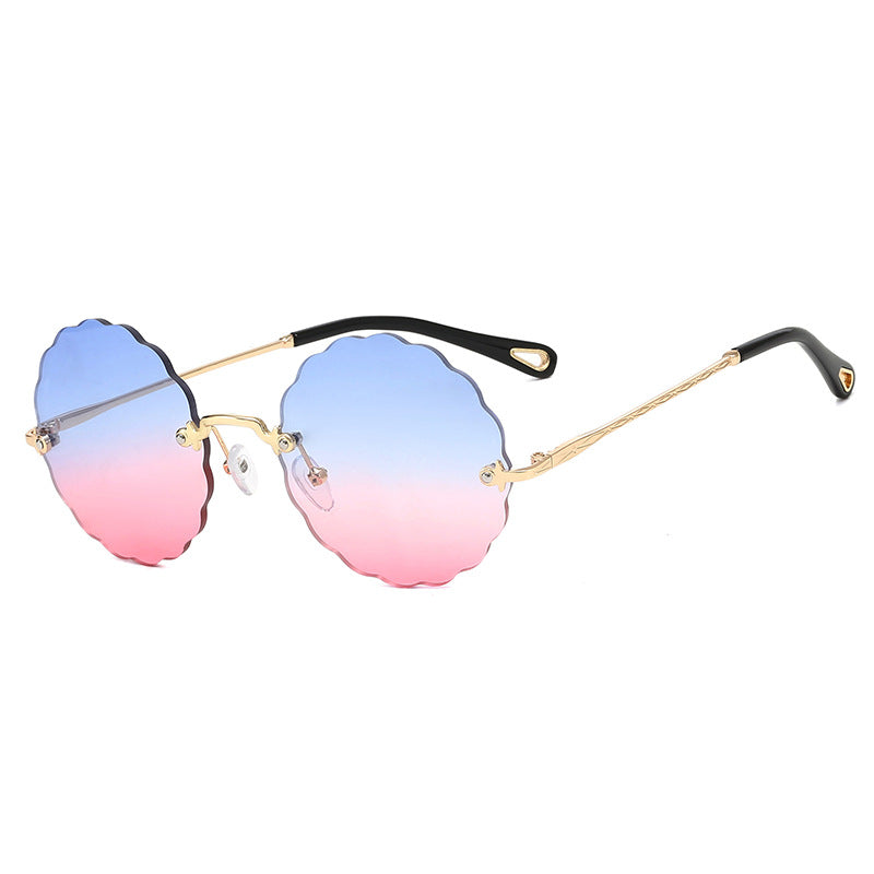 Women's Fashion Glasses with Playful Wave Frame Bowlift