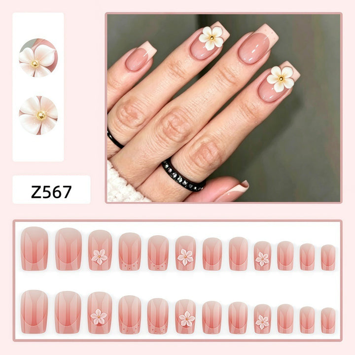 Artificial nails with delicate flower design Bowlift