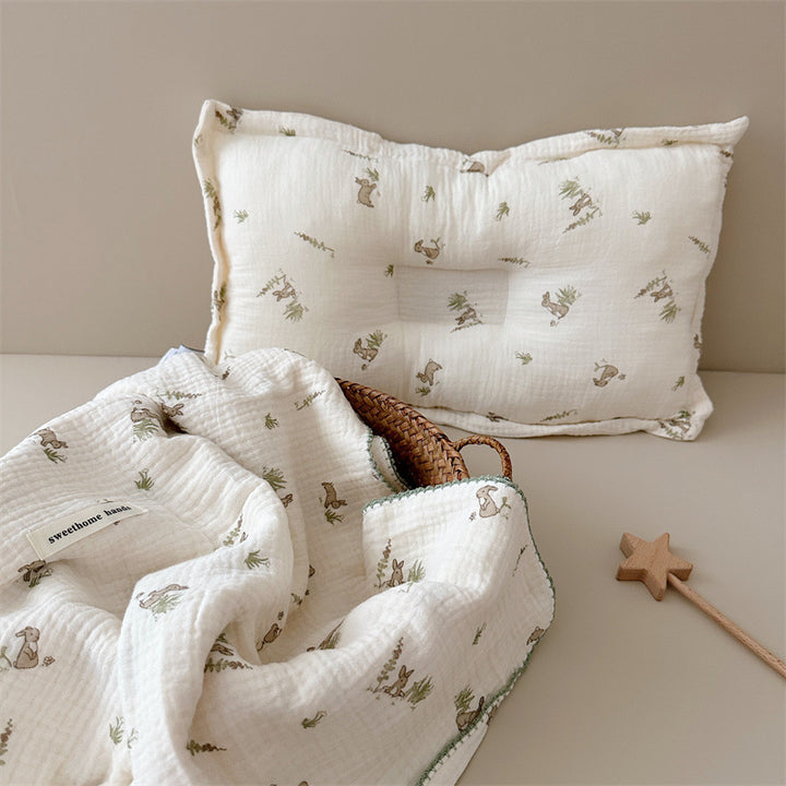 Unisex Mull blanket with cute bear design Bowlift