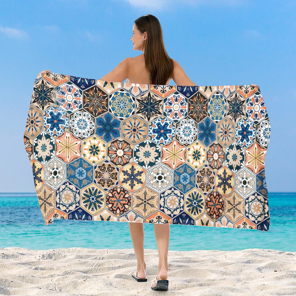 Beach towel with exclusive geometric pattern Bowlift