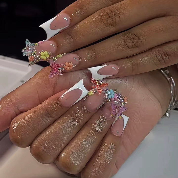 Artificial nails with unique 3D decorations Bowlift
