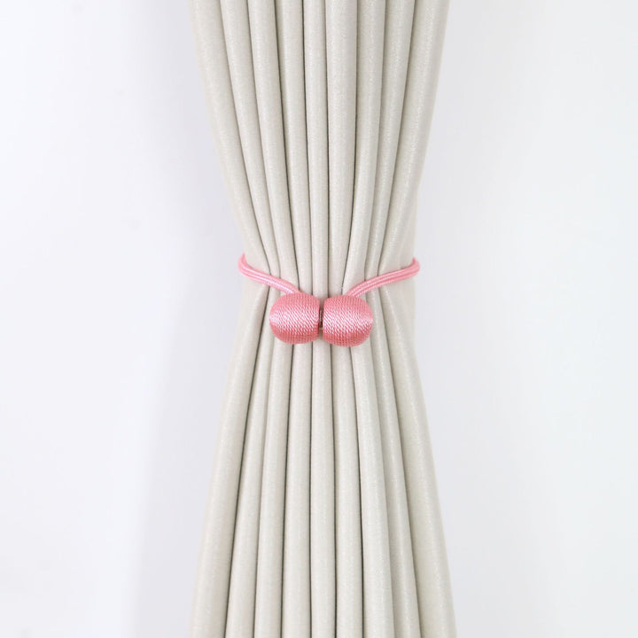 Decorative curtain tieback Bowlift