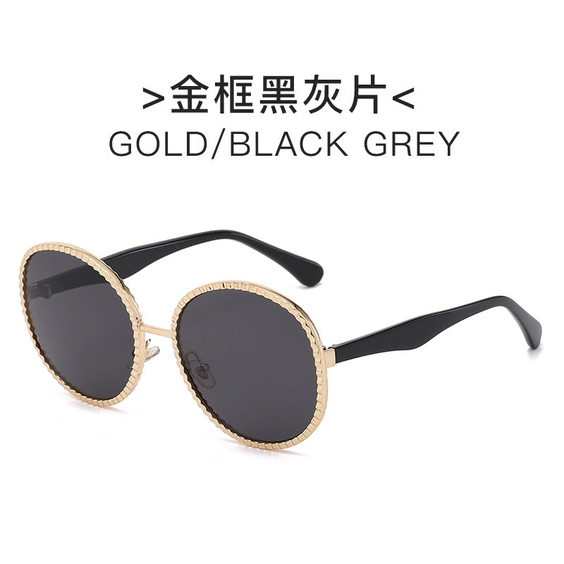 Women elegant oversized sunglasses with woven golden frame Bowlift
