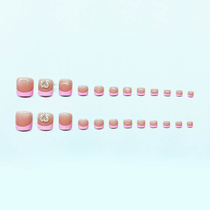 Nail art set with elegant heart accents Bowlift