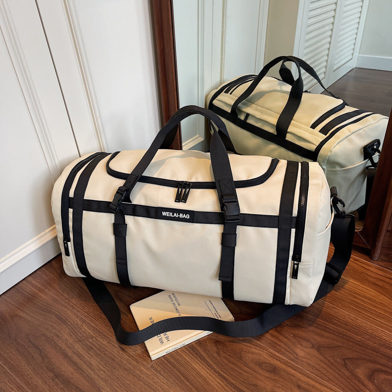 Sporty Travel Duffel With Durable And Water-Resistant Material Bowlift