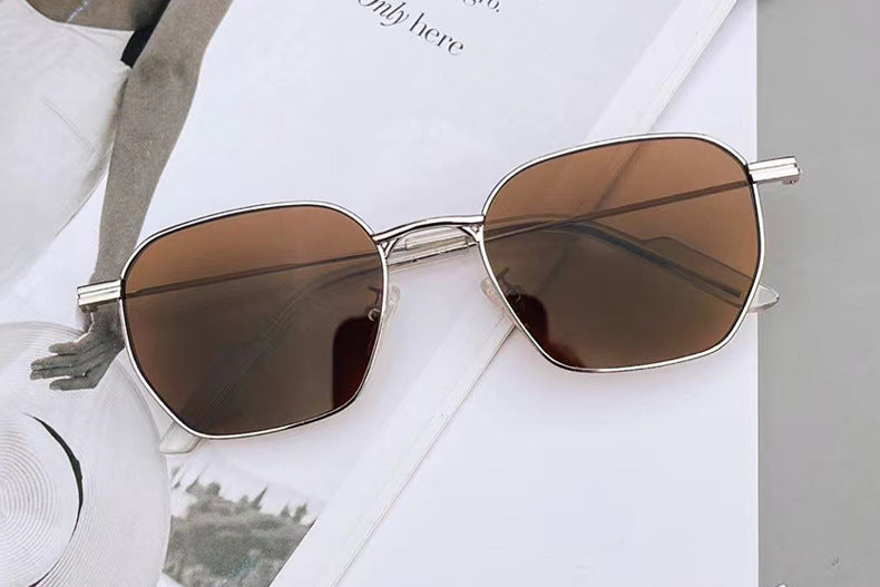 Square sunglasses with high-quality frame Bowlift