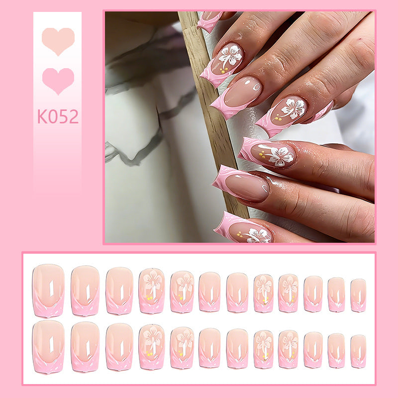 Artificial nails with floral designs and elegant shape Bowlift