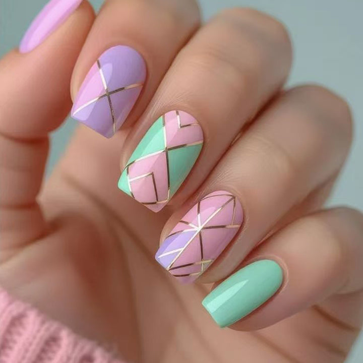 Geometric Pattern Nail Art Bowlift