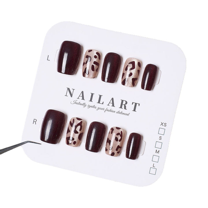 Artistic Press-On Nail Set with Leopard Print and Glossy Finish Bowlift