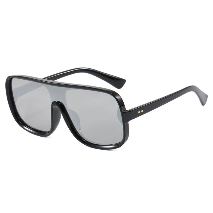 Women’s fashionable oversized sunglasses in futuristic design Bowlift