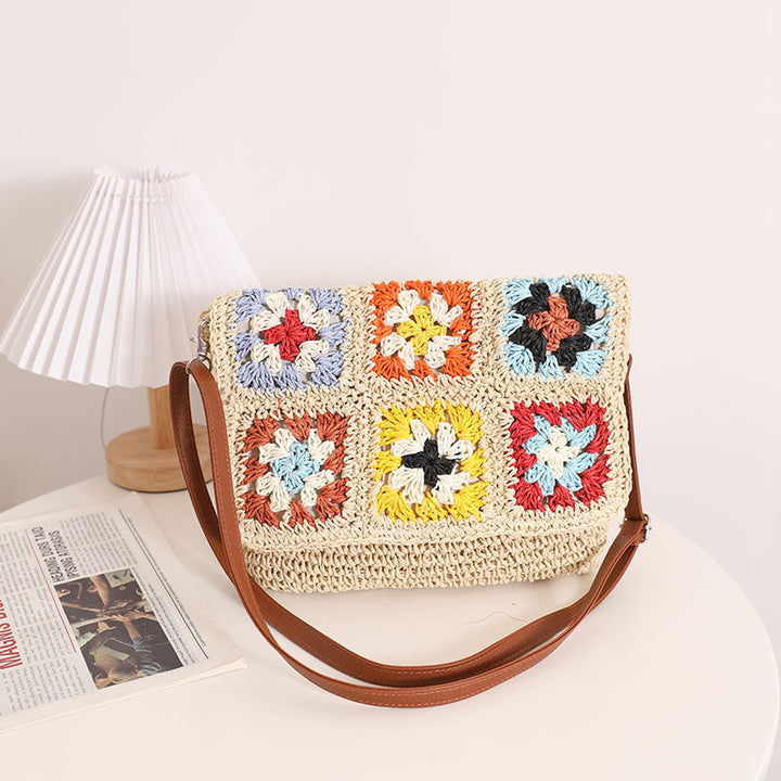 Fashionable shoulder bag with colorful crochet pattern Bowlift