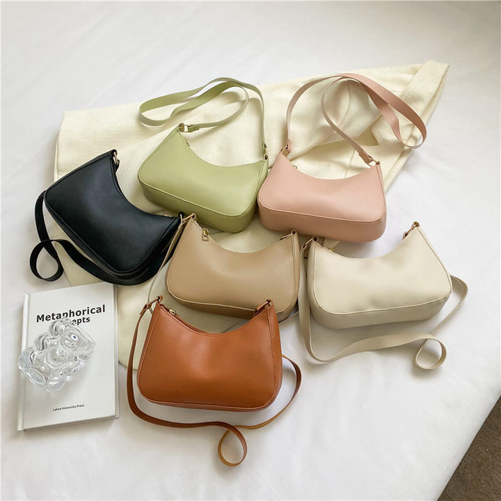 Elegant Handbag in Curved Design Bowlift