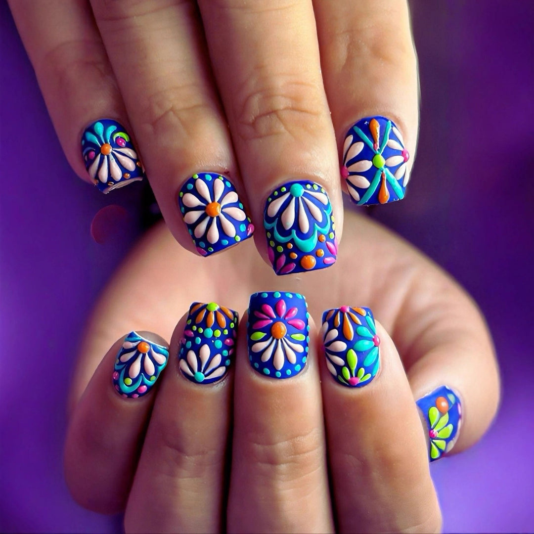 Artistic Nail Design Bowlift