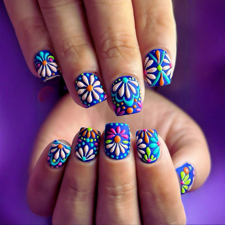 Artistic Nail Design Bowlift